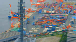 Illustration for article titled One of the World's Busiest Airports Looks Like a Toy Set In This Tilt-Shift Video